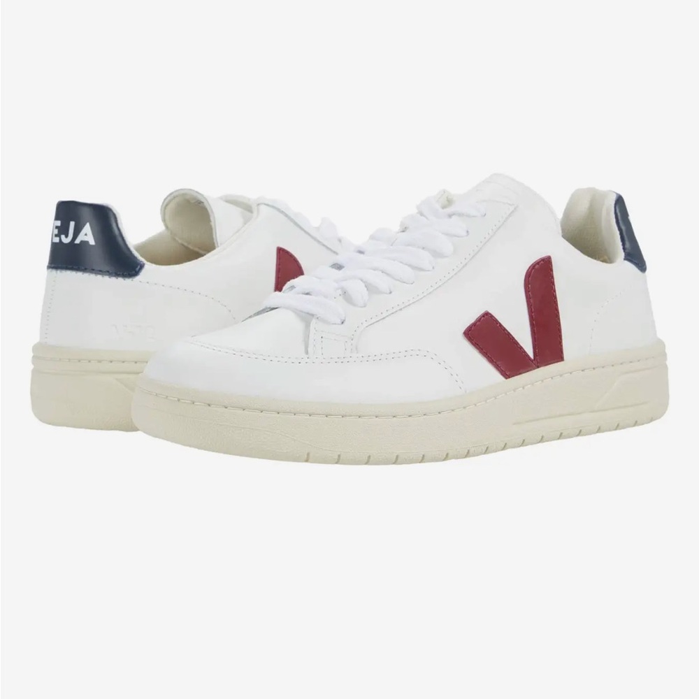 Veja v-12 size 7 in EUC. So cute for summer!